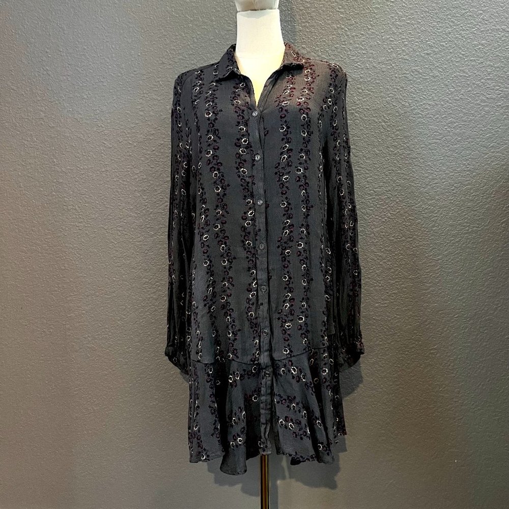 Free People Gray Floral Shirt Dress Flouncy Hem - Pockets -EUC Size M